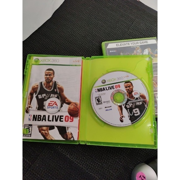 Xbox 360 NBA Live 2007 & 2009 - Picture 4 of 6